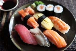 cena a tema sushi