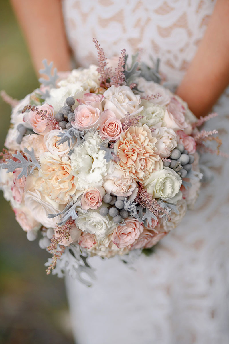 bouquet grigio e rosa